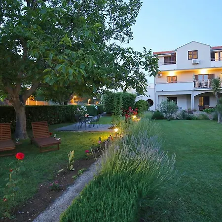 Apartamento Peros I