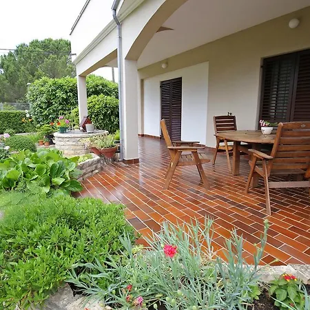 Apartamento Peros I Zaton (Zadar)