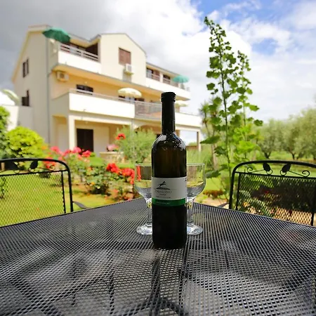 Apartamento Peros I Zaton (Zadar)