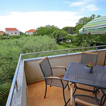 Apartment Peros I *